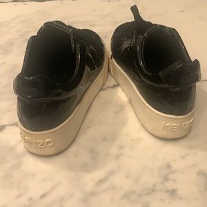 Original KENZO patent leather sneaker. Size 39 (8.5) practically new